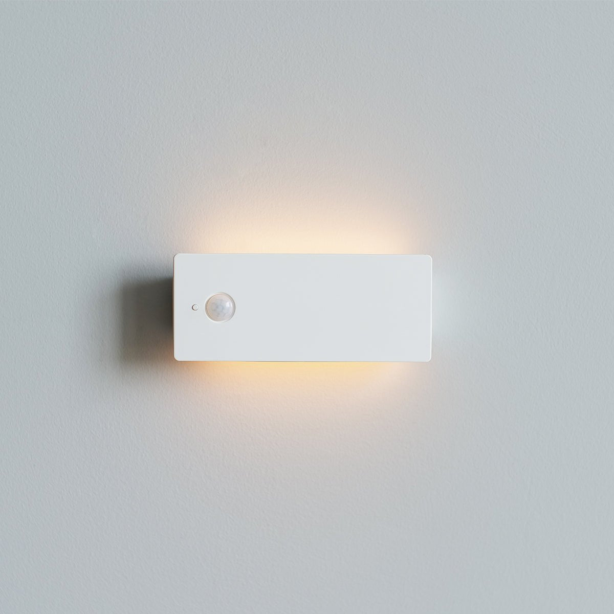 Rechargeable Wooden Motion Sensor Wall Night Light USB Charging-8